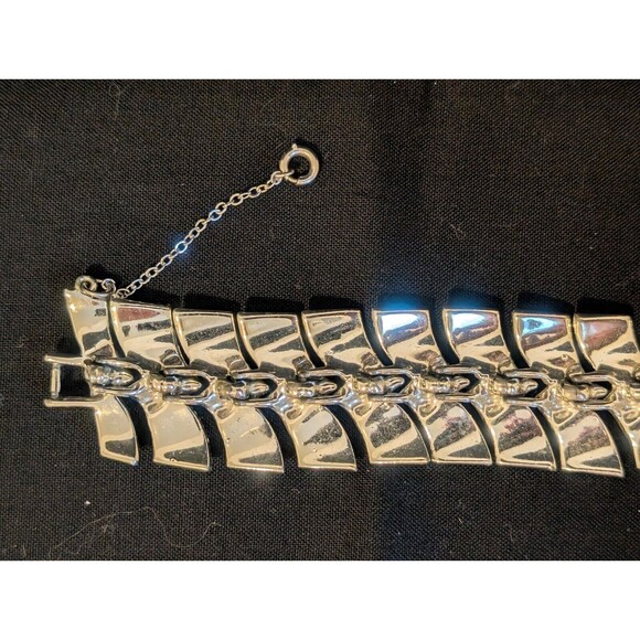 Vintage Coro Silver Tone Bracelet Bow Tie Design 15 Sections 7.25"L w Chain - Picture 10 of 15